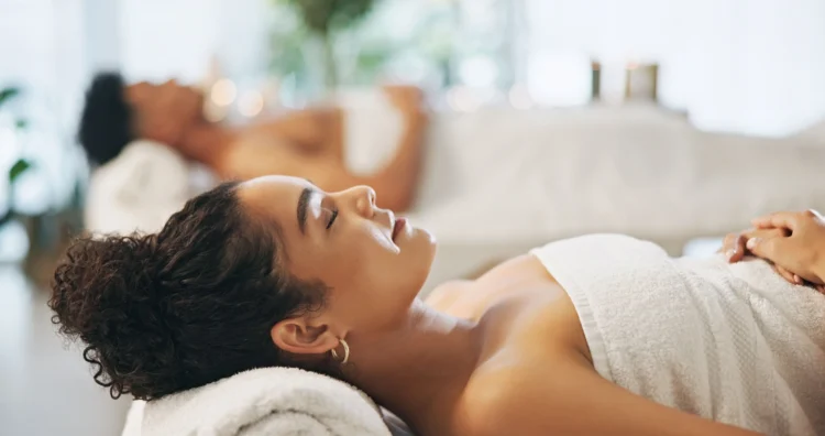 Spa 2 A couple enjoys a relaxing spa treatment at The Sanderling hotel
